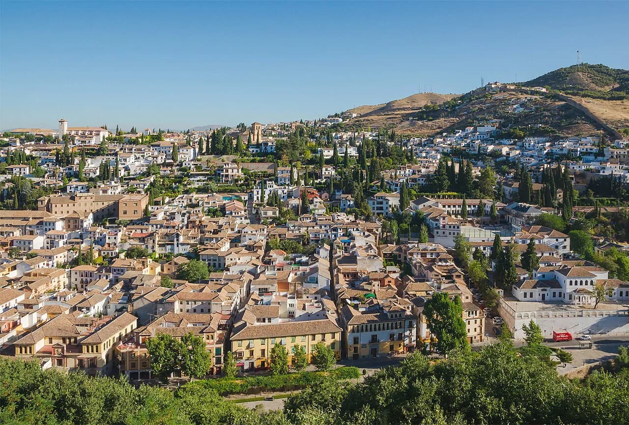 Albaicín Granada Guide: Navigating the Moorish Quarter in 2026