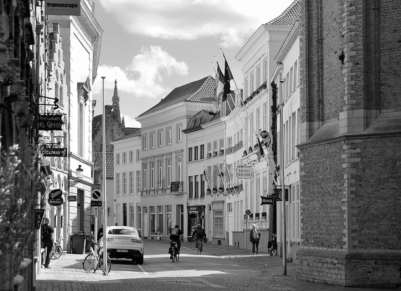 8 Best Local Restaurants in Bruges: Authentic Eats Beyond the Tourist Traps