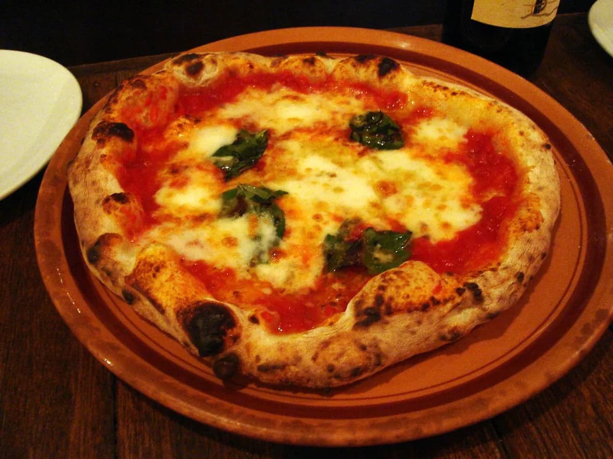 10 Best Pizzerias in Naples: The Ultimate Dining Guide (2026)