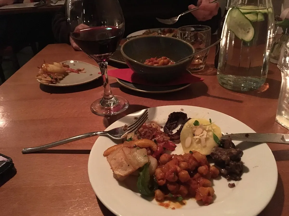 12 Best Restaurants in Edinburgh (2026)