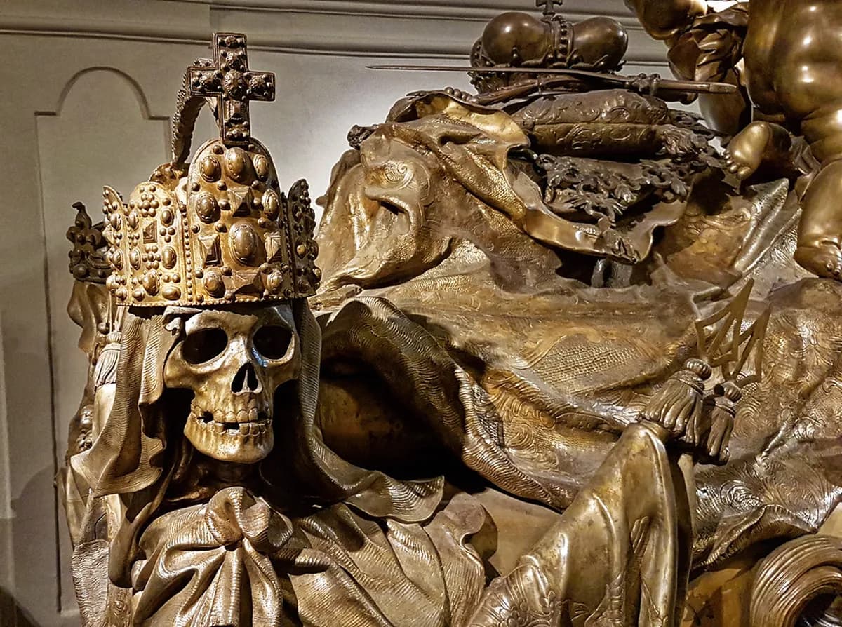 Capuchin Crypt Visitor Guide: Tickets, Hours & How to Visit Rome's Bone Chapel