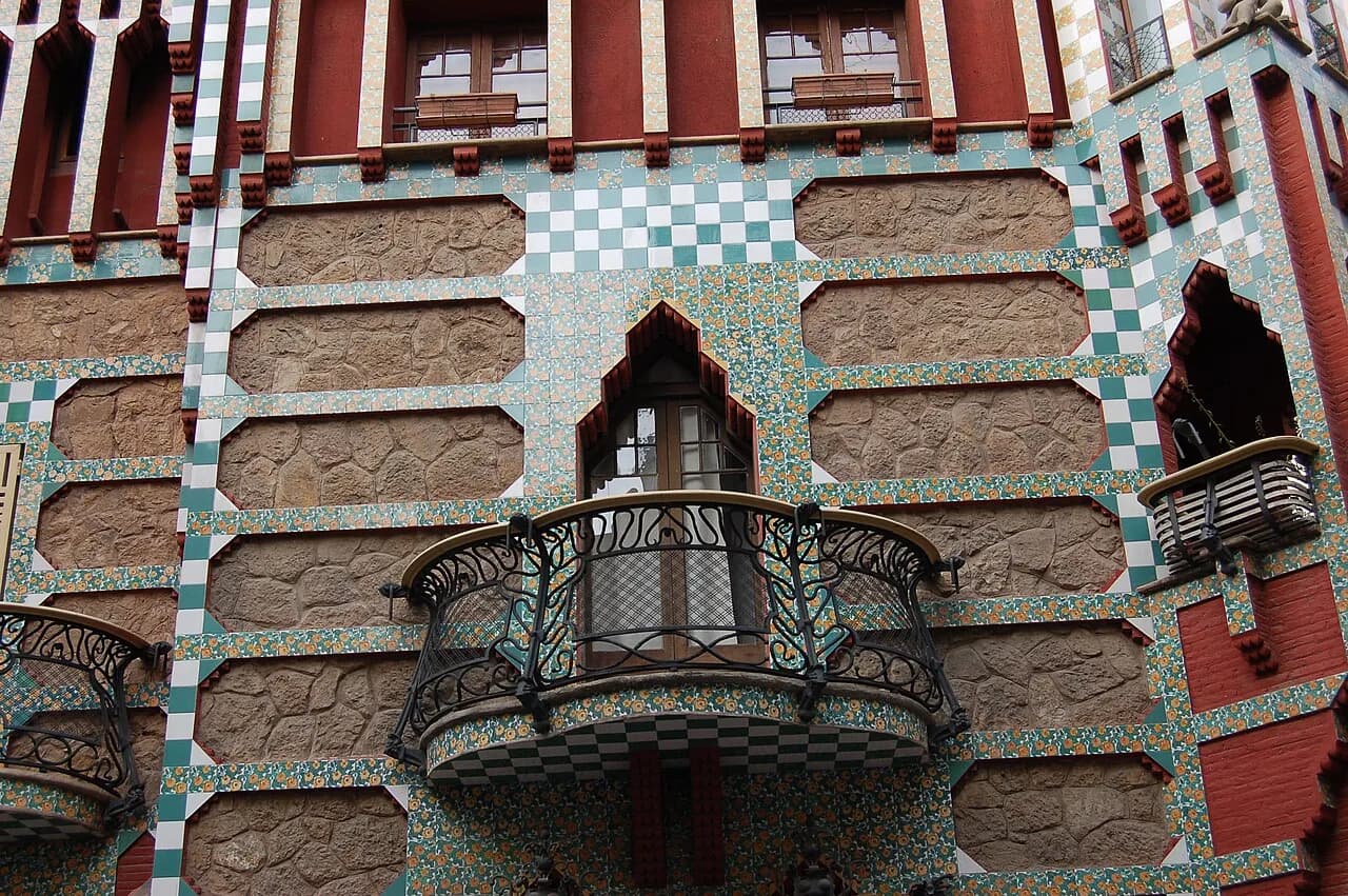 Casa Vicens Visitor Guide: Plan Your Visit to Gaudí's First House