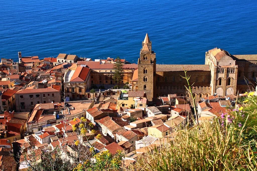 La Rocca Cefalù: Hiking to the Castle Ruins & Temple of Diana