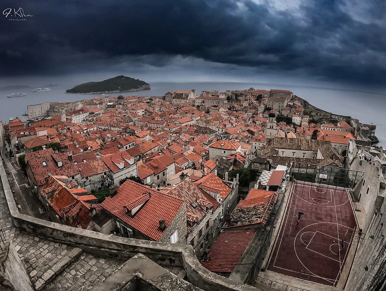 Dubrovnik Neighborhoods Guide 2026: Where to Stay by Area