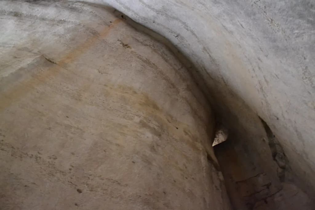 Ear of Dionysius in Syracuse: Legend, Acoustics & Visit Tips