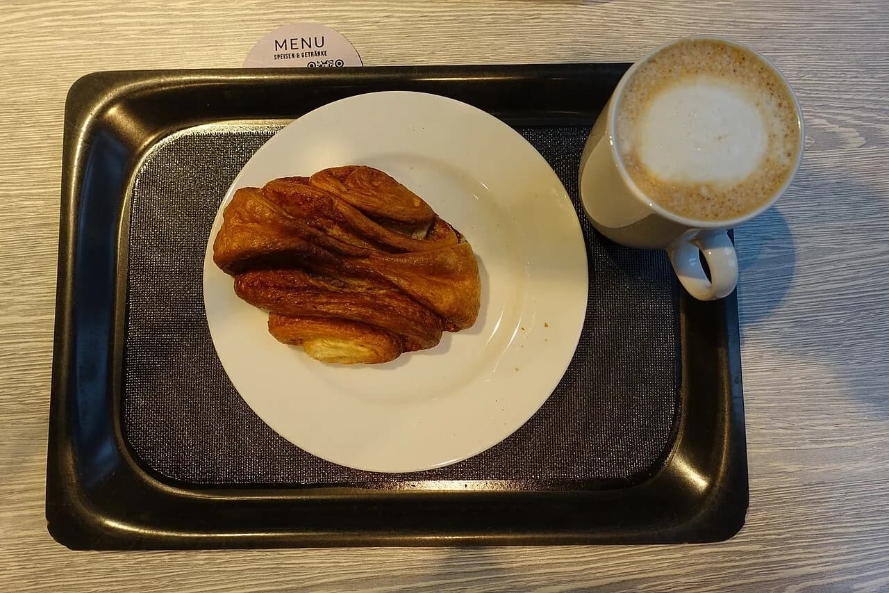Hamburg Local Food Guide: What to Eat and Where