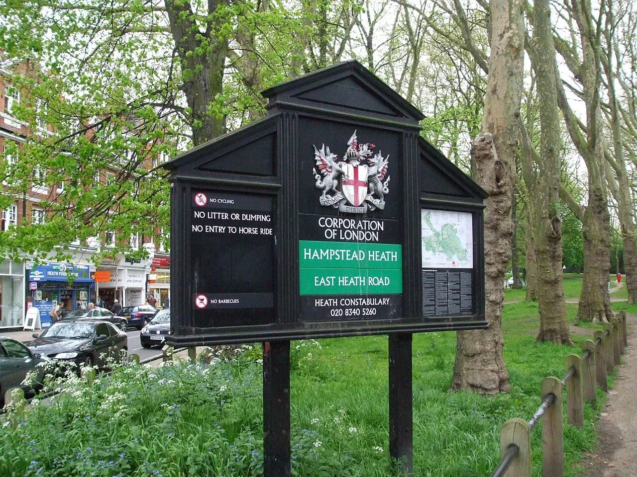 Hampstead Heath Walk: 4 Routes, Stations and Mud Tips