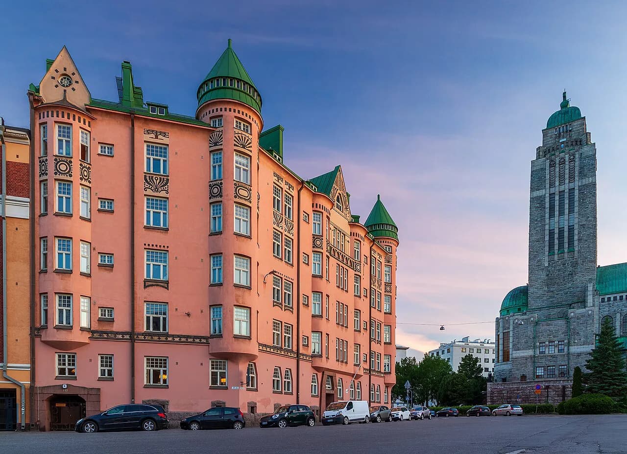 Helsinki Neighborhoods Guide: Where to Stay in Every District (2026)
