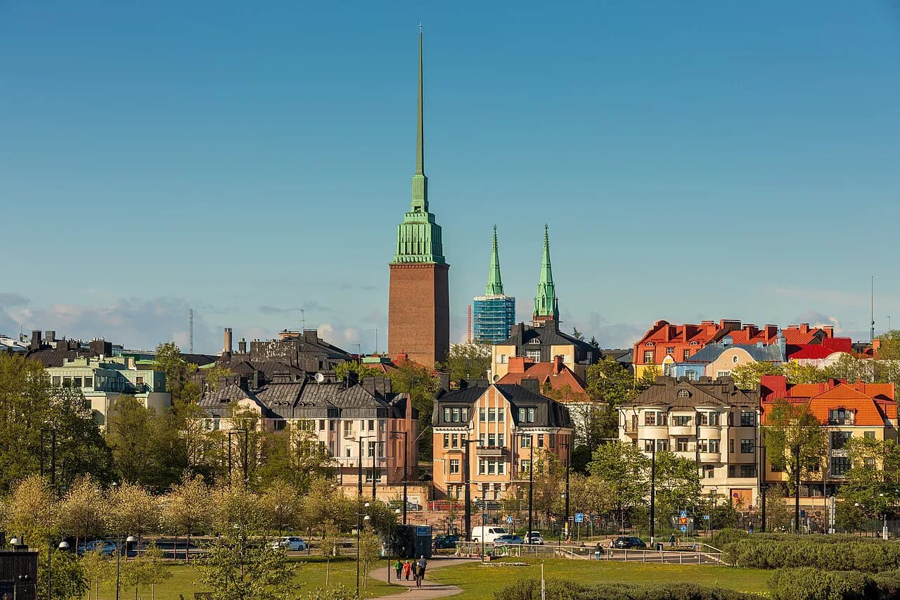 Helsinki Public Saunas Guide: Historic Wood-Burning Rooms to Modern Sea-Pool Saunas