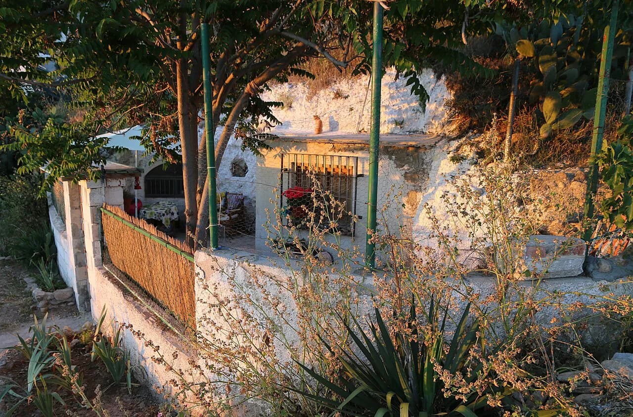 10 Hidden Gems in Granada: Secret Spots Beyond the Alhambra (2026)
