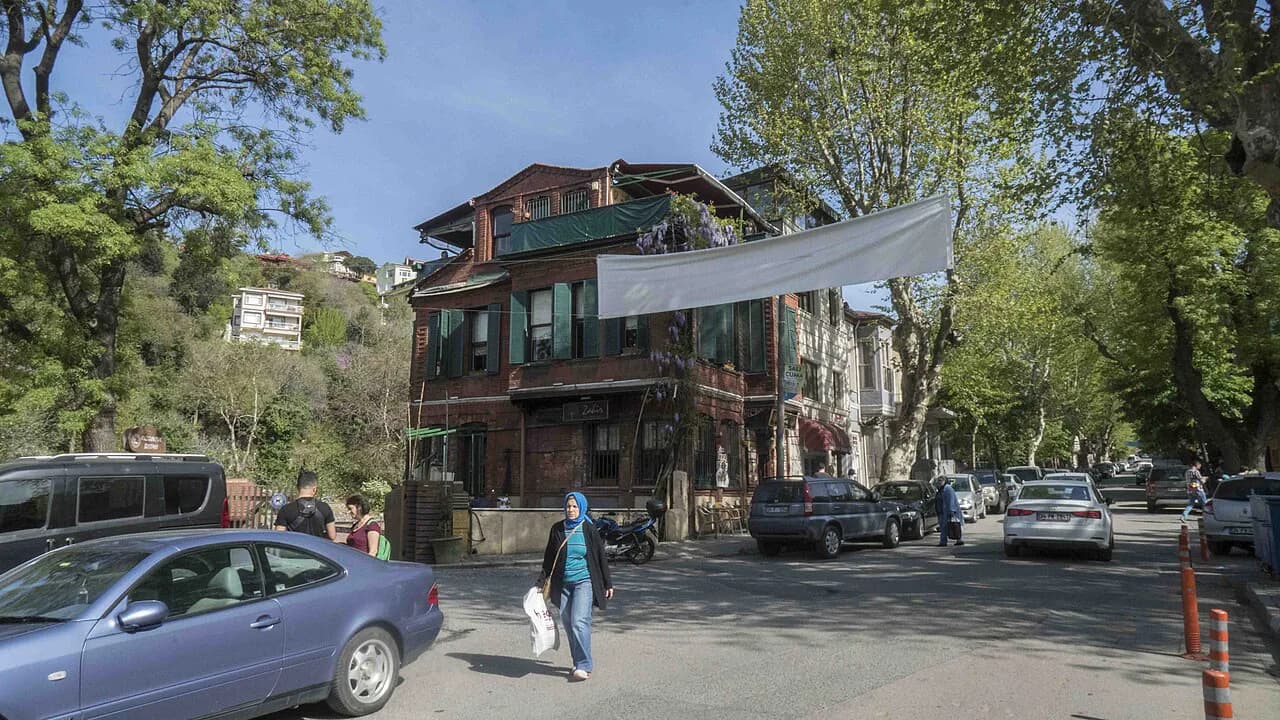 Kuzguncuk Istanbul Guide: How to Visit the Bosphorus's Village Neighborhood in 2026