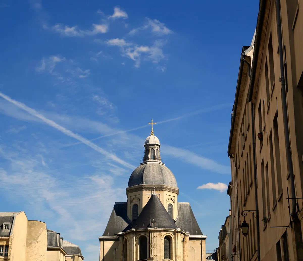 Le Marais Paris Guide Travel Guide