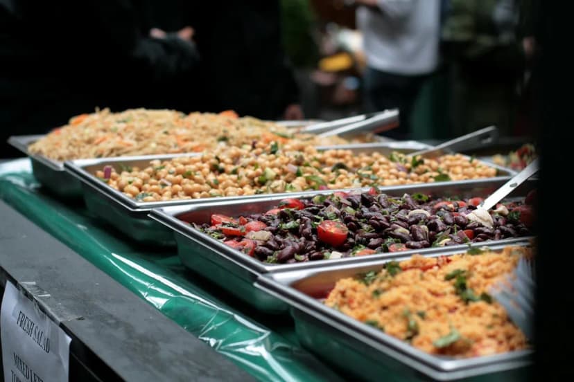 10 Best London Food Markets: Insider Strategies to Avoid Crowds (2026)