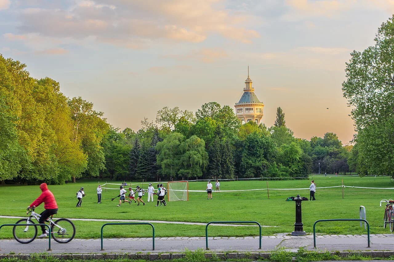 Margaret Island Budapest: A South-to-North Walking Route