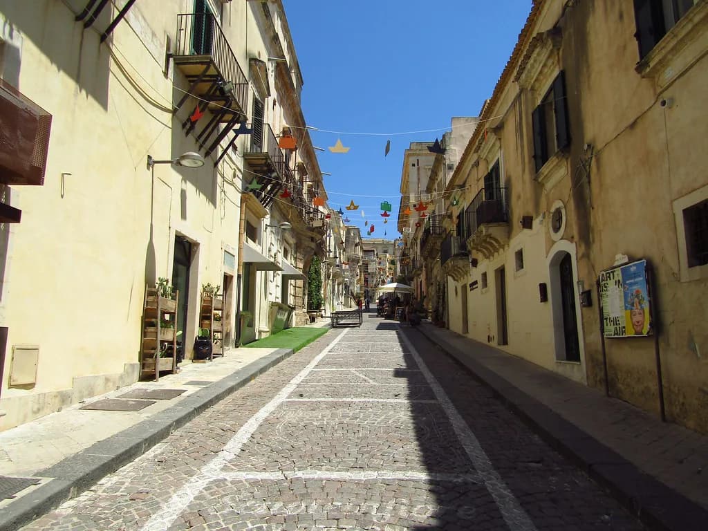 Best Time to Visit Noto to Avoid Crowds: A Season Guide
