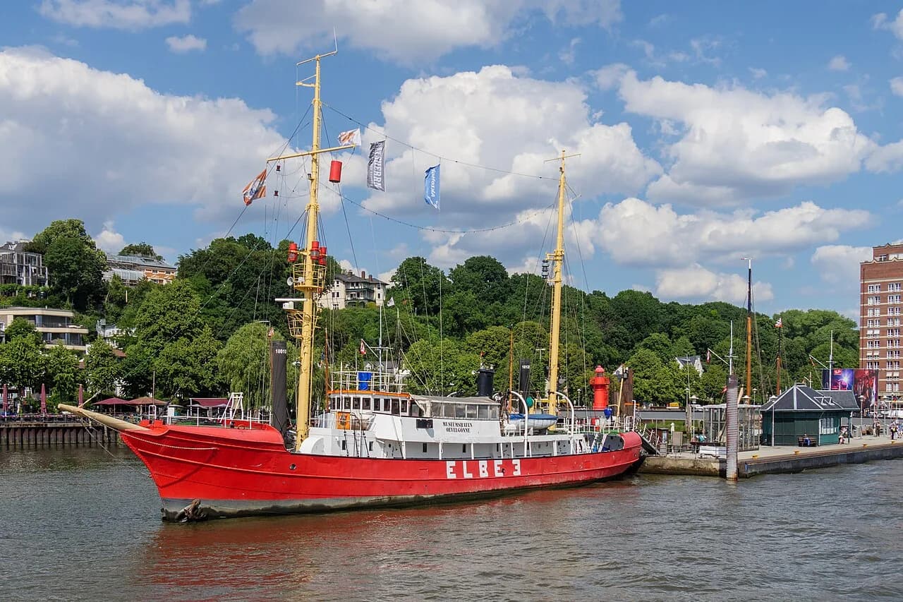 Museum Harbour Oevelgönne: A Guide to Hamburg's Historic Ships & Elbe Beach
