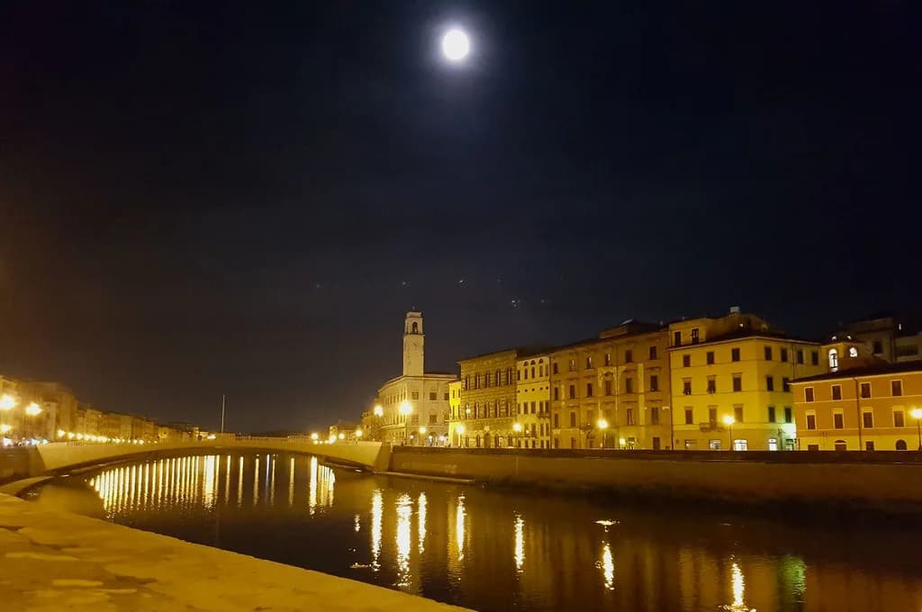 Pisa at Night: Evening Walks, Arno Strolls and Where to Eat
