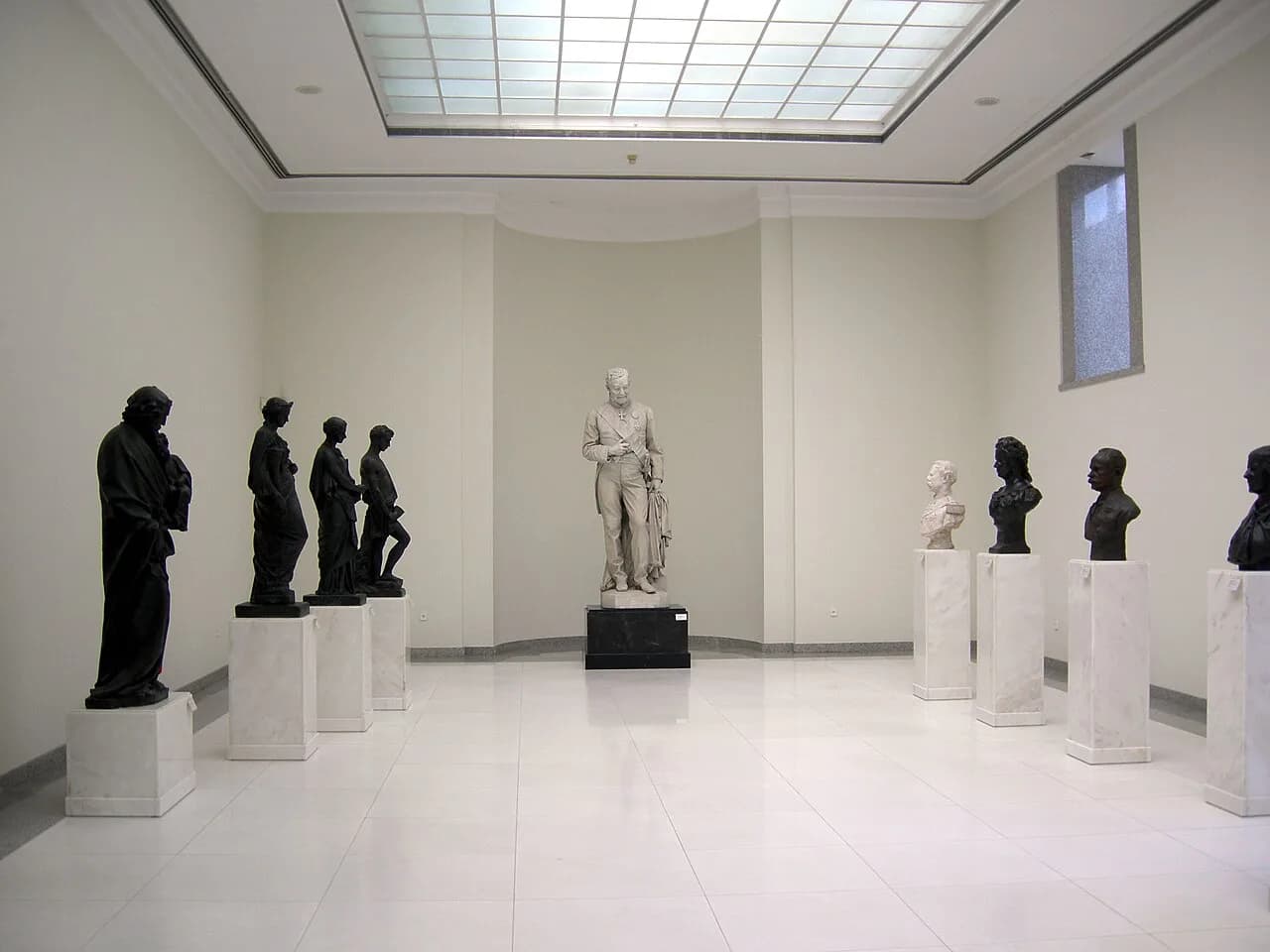Porto in the Rain: Indoor Itinerary, Serralves Option and Local Tips