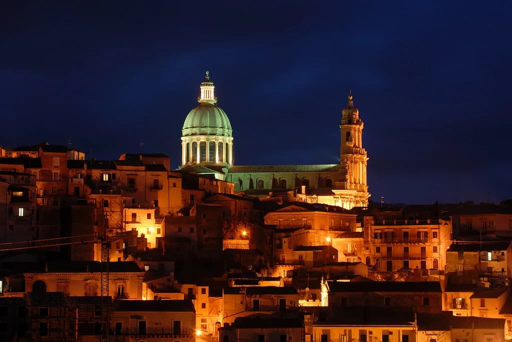 Ragusa at Night: An Ibla Walk and Where to Eat