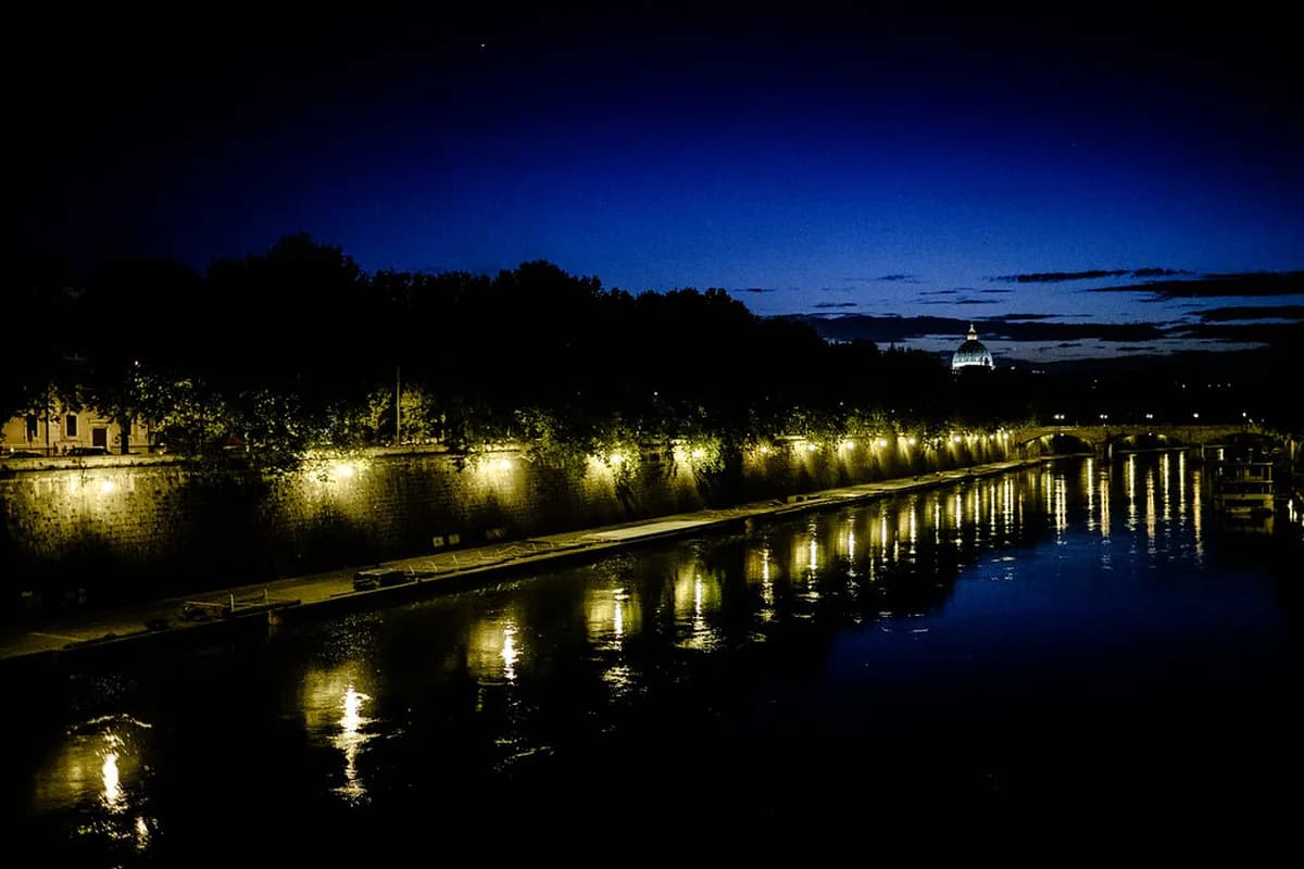 Rome at Night: The Ultimate Guide to the Eternal City (2026)