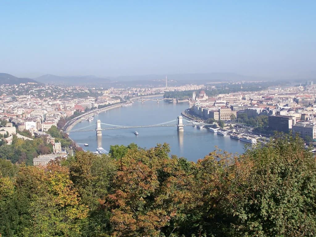 11 Best Secret Viewpoints in Budapest: Hidden Gems Guide (2026)