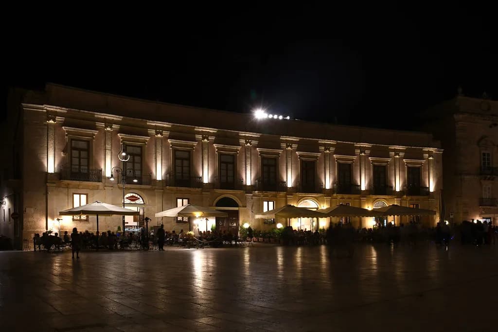 Syracuse Evenings: An Ortigia Night Stroll Guide