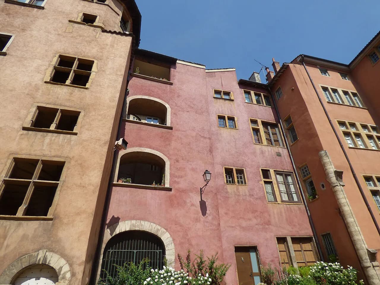 The Secret Traboules of Lyon: Map, History & Access Guide