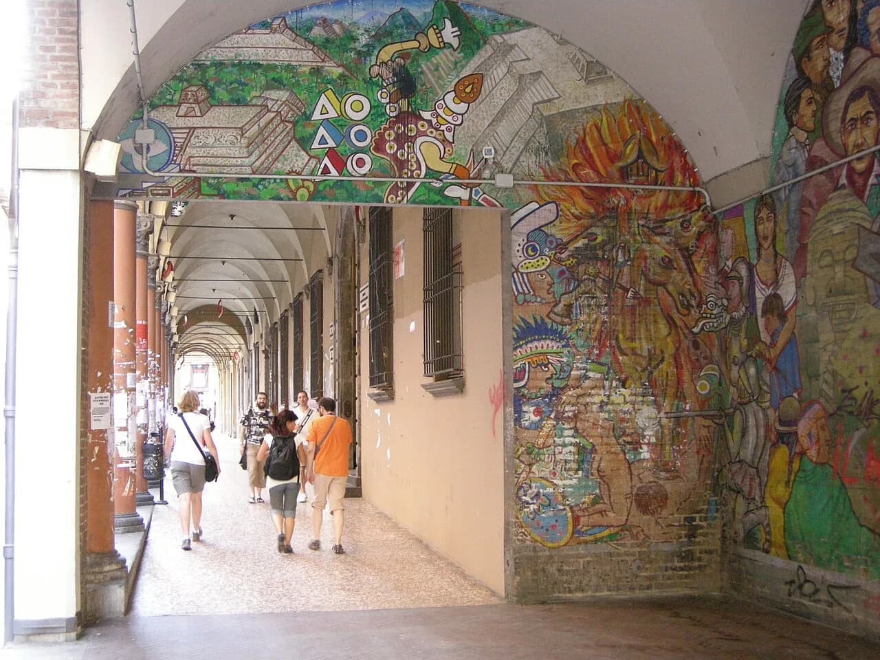 Via Zamboni: A 2026 Guide to Bologna's University Quarter