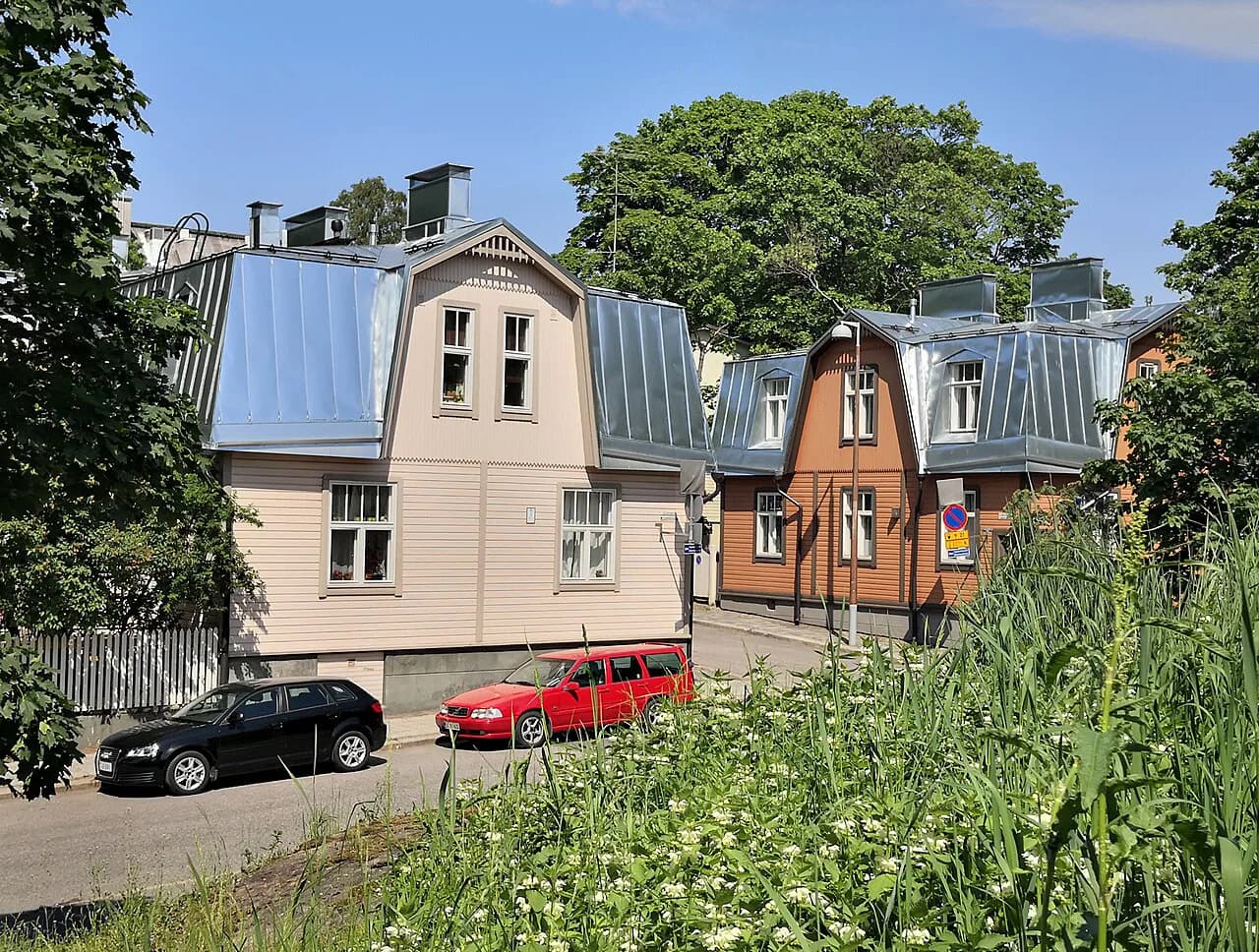 Vallila Helsinki Guide: Wooden Houses, History, and Where to Eat