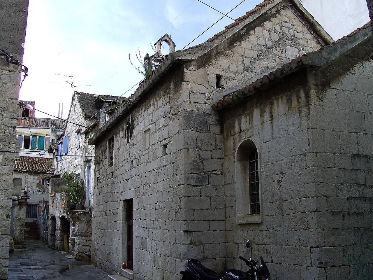 Veli Varoš Split: A Complete Guide to the Old Fisherman's Quarter