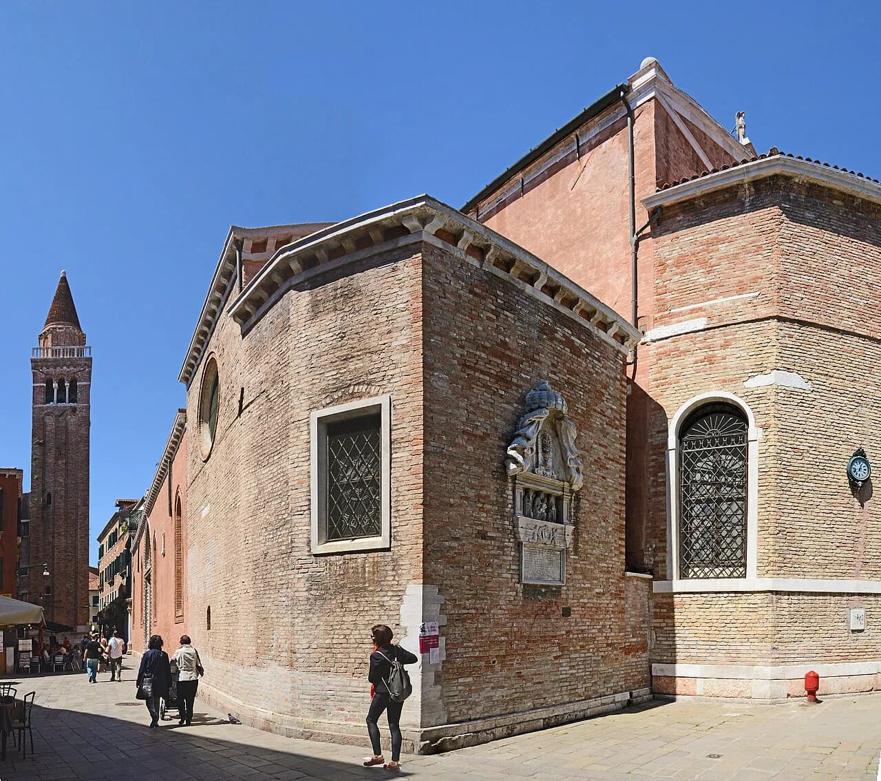 Venice Artisan Workshops: Glass, Masks, Paper and Books