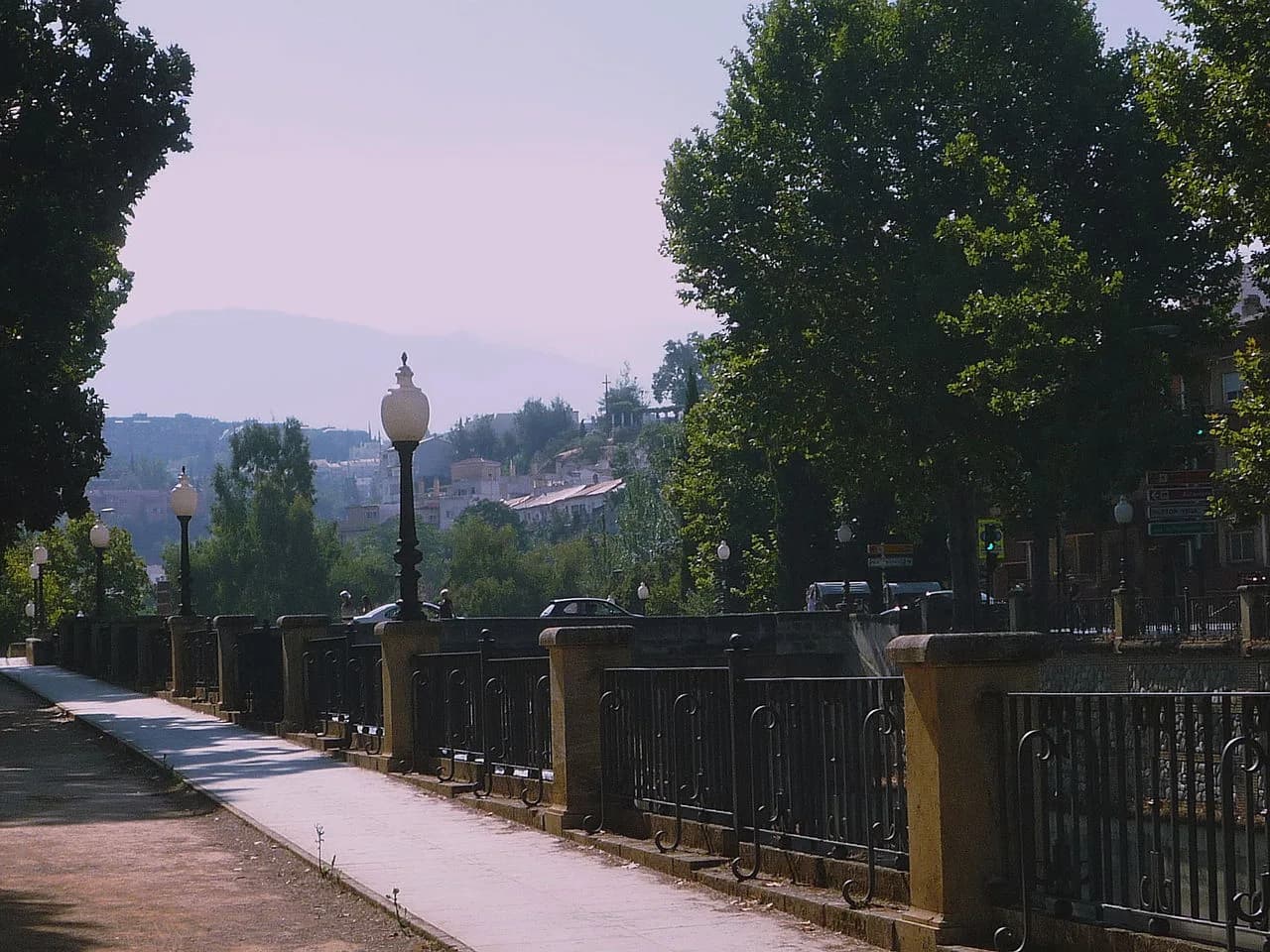 Zaidín Granada Guide: Tapas, Football, and Local Life South of the Genil