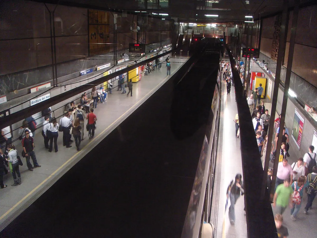 Getting to Benimaclet: Metro, Tram, and Walking Routes in Valencia