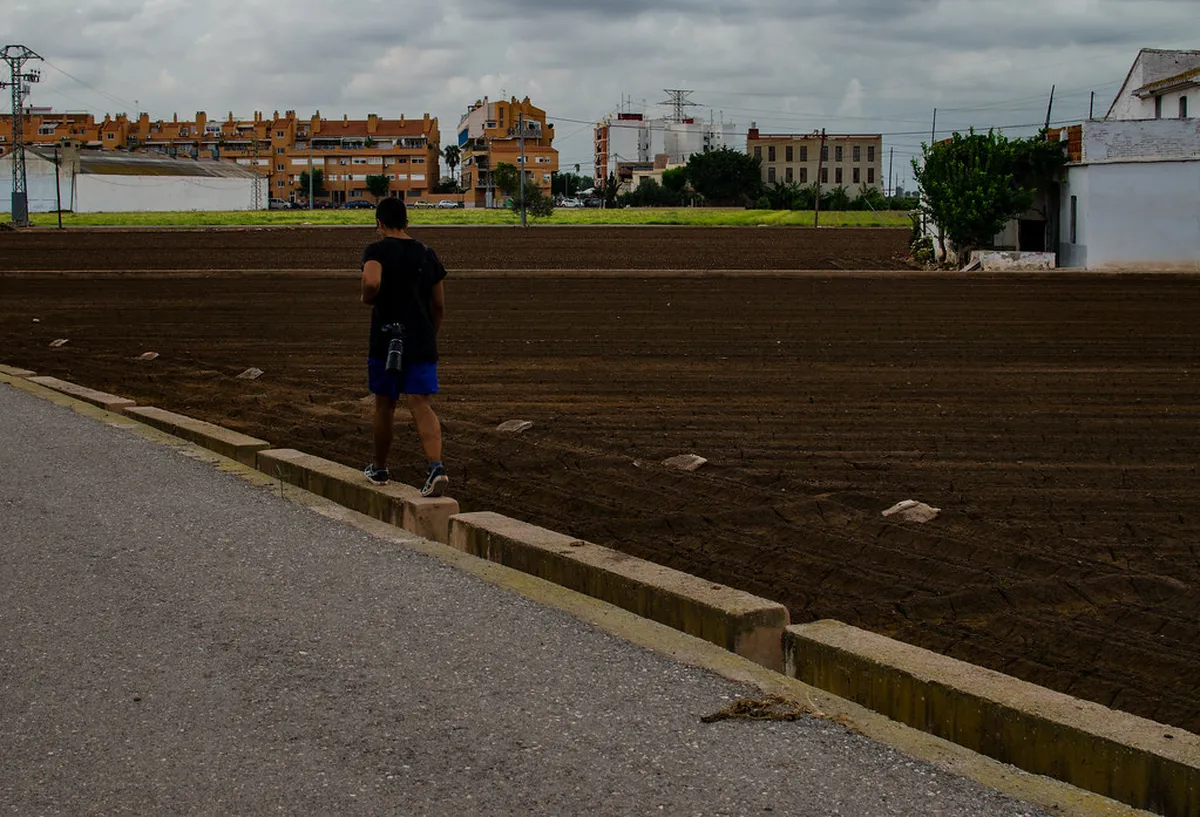 Walking from Benimaclet into the Huerta in Valencia