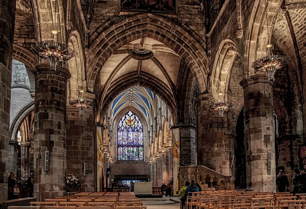 Day Trips from Edinburgh at a Glance — a scene in Edinburgh