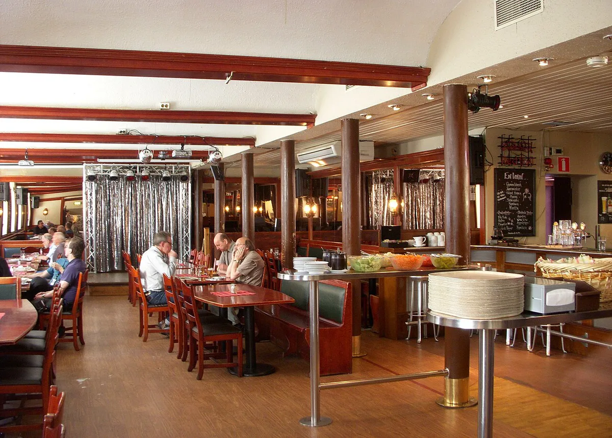 Den gröne Jägaren inne 2010 — 2