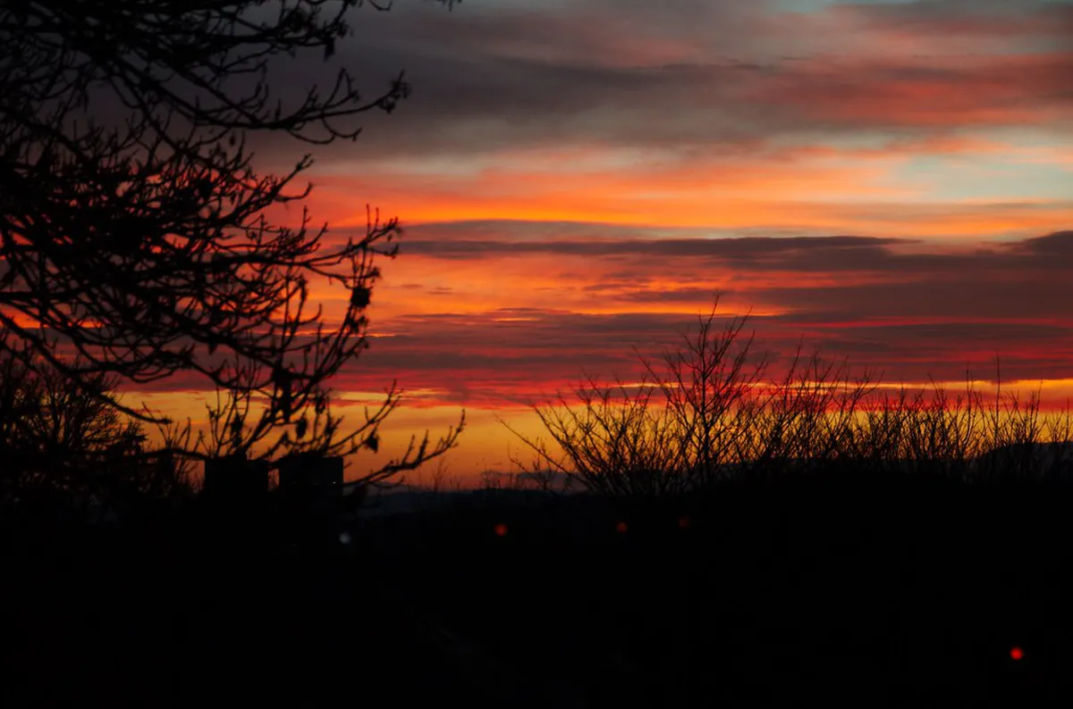 Sunrise, Sunset, or Blue Hour: When to Shoot Each View in Edinburgh