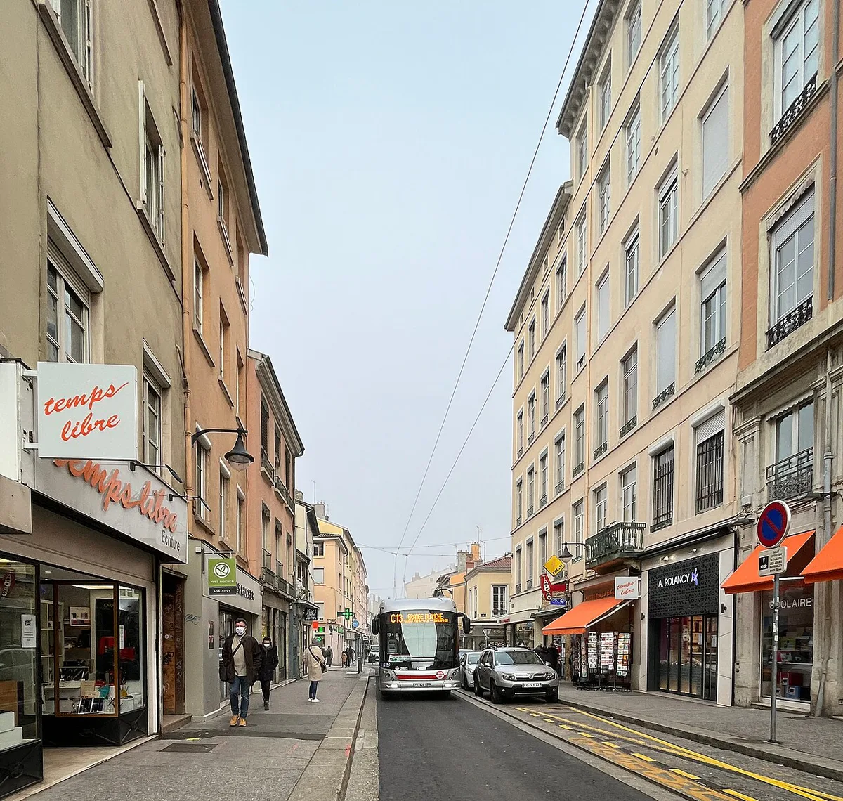 Steep traboule staircase connecting streets on the Croix-Rousse silk-weavers' hill in Lyon — 1