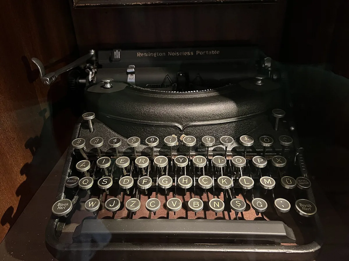 The Museum of Innocence's Collections - 10 — 1