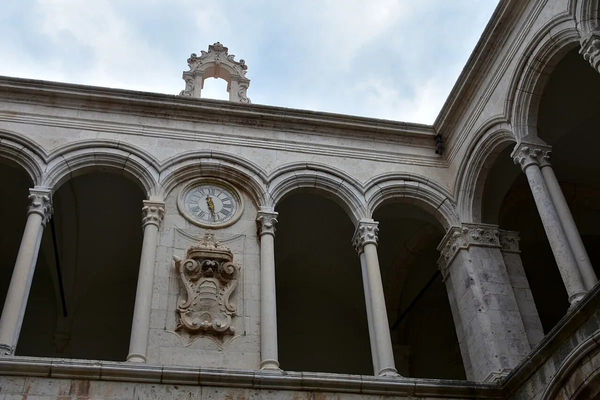 Empty marble Stradun street in Dubrovnik's Old Town at sunrise — 2