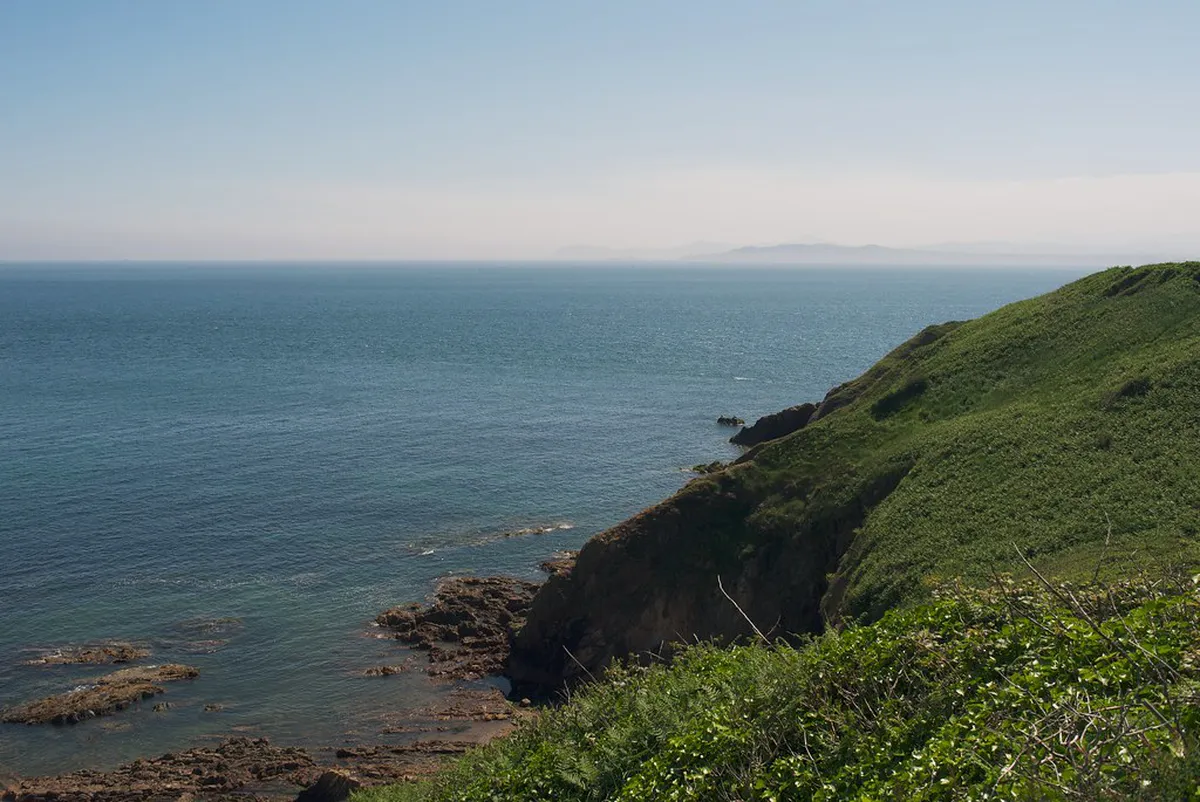 The Howth Cliff Walk: Routes, Distance, and Difficulty in Dublin