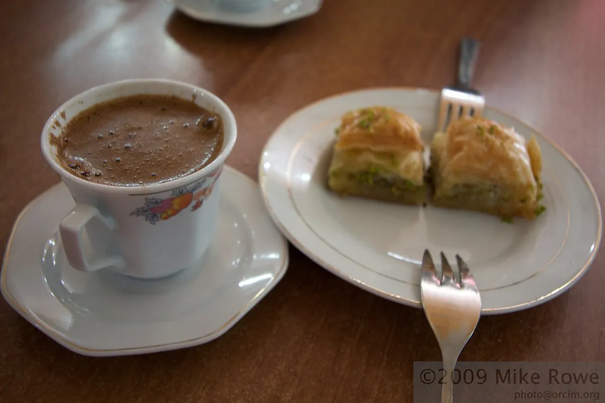 Sweets, Coffee and Late-Night Cravings in Istanbul