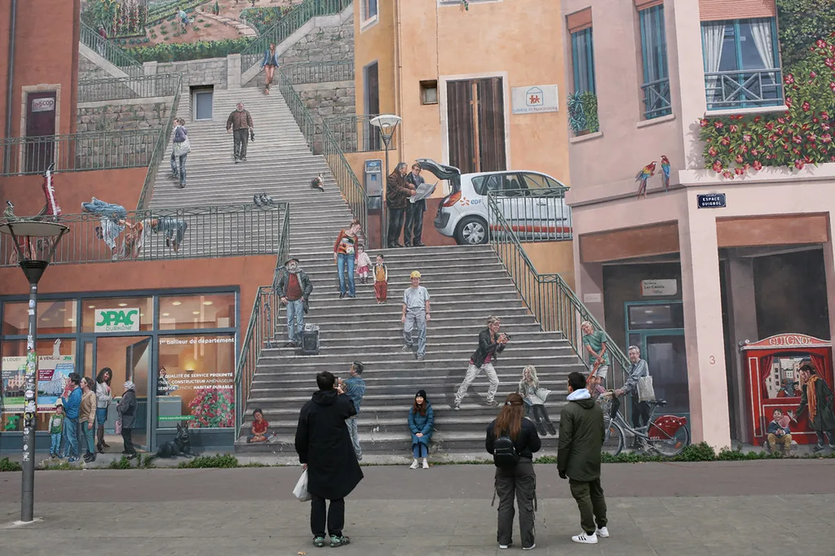 What Is the Mur des Canuts in Lyon? — a scene in Lyon