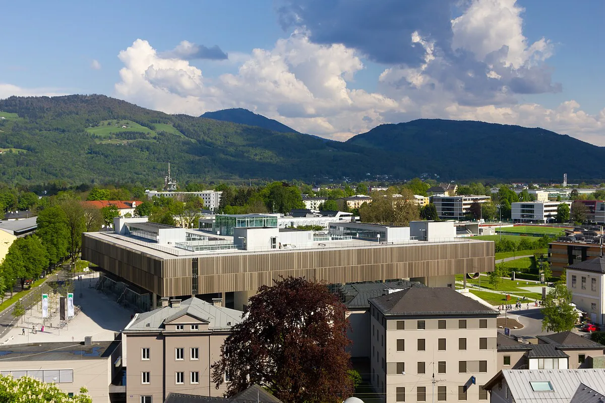 Tree-lined Fürstenallee avenue leading toward Nonnberg Abbey in Salzburg's Nonntal district — 2