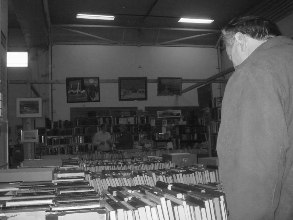 Books (485271890) — 1