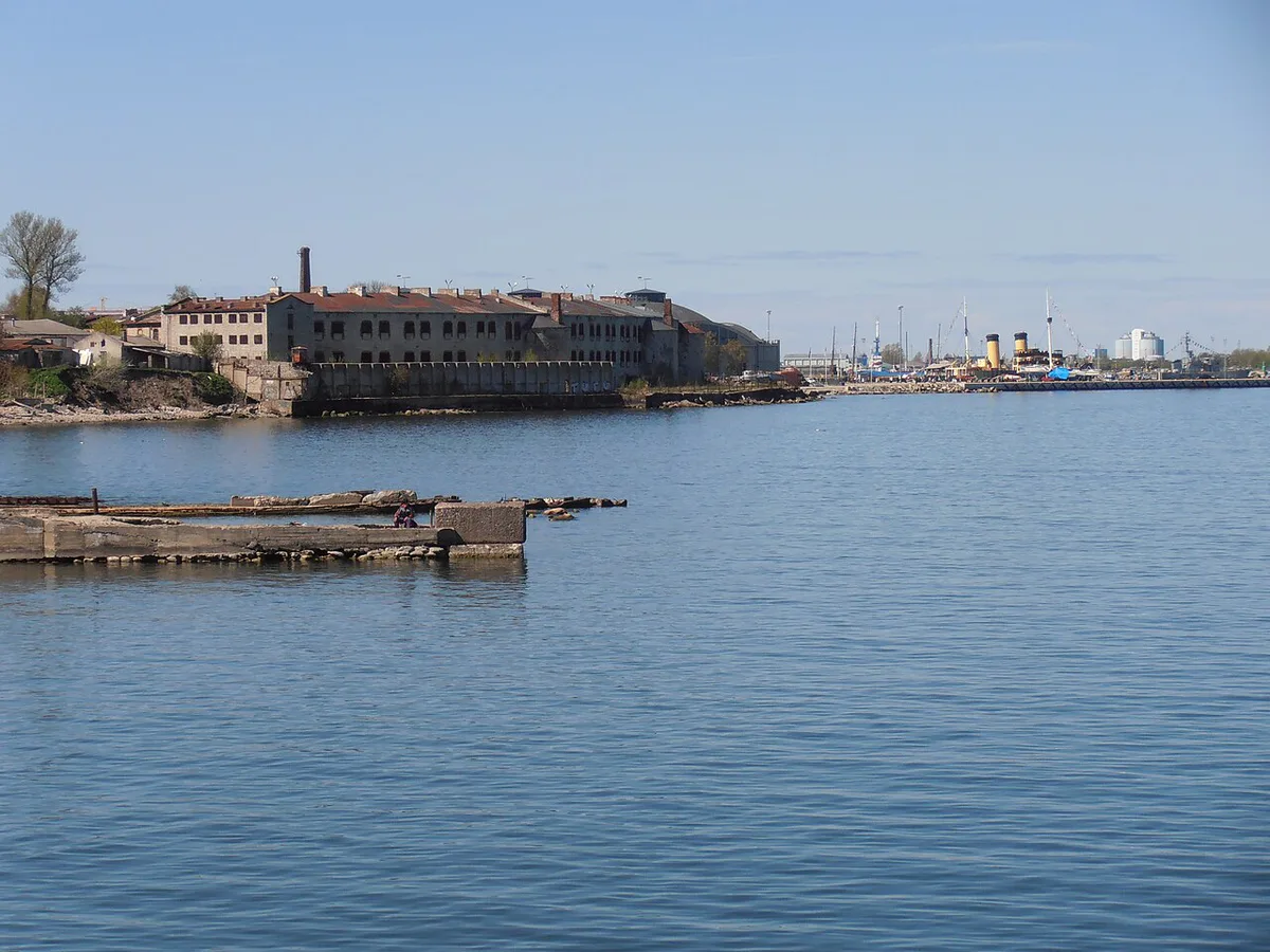 The weathered stone walls of the abandoned Patarei Sea Fortress on the Tallinn Bay shoreline — 2