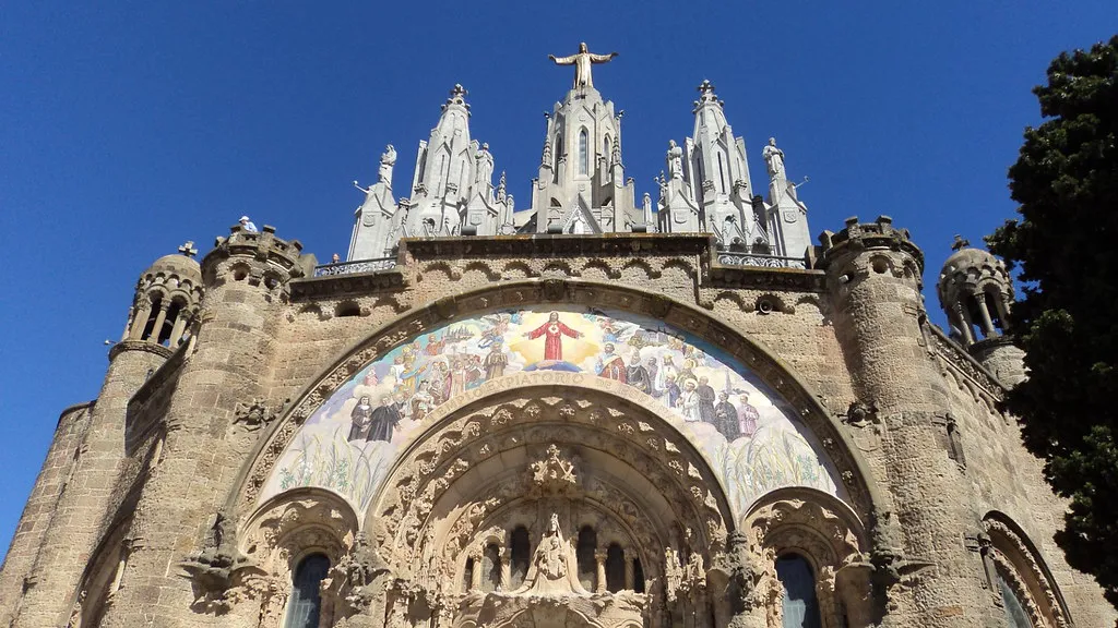 Free Architecture Tibidabo Church Sagrada Família Exterior and Modernisme Facades in Barcelona