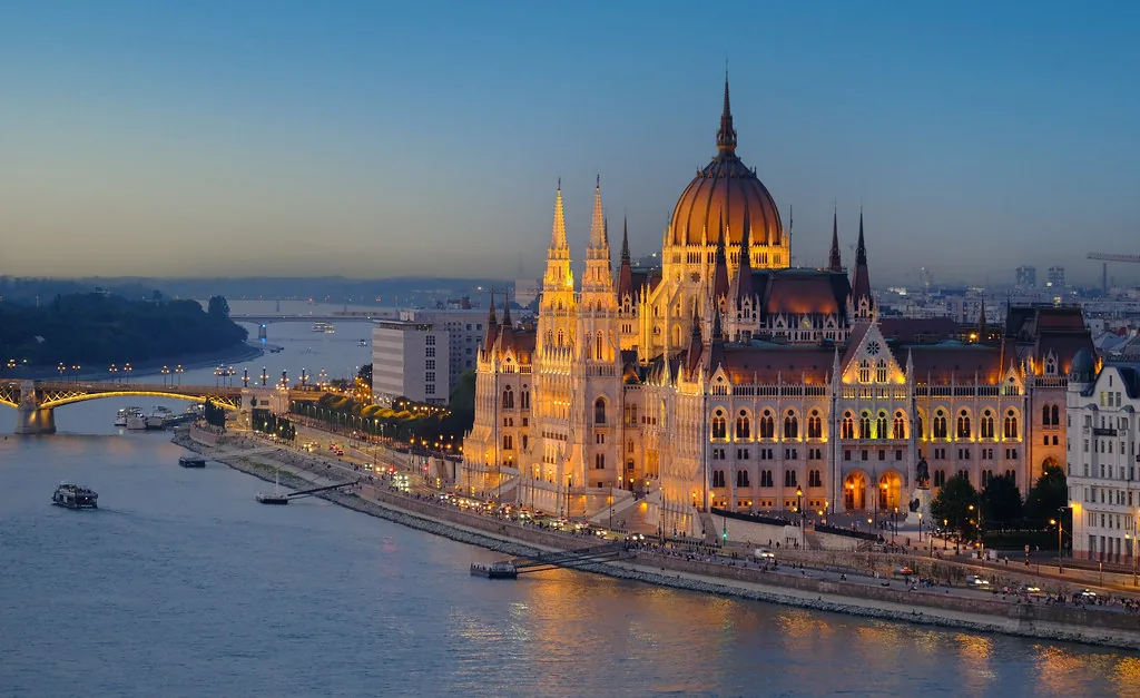 Hidden Free Spots Most Visitors Miss — Budapest, Hungary