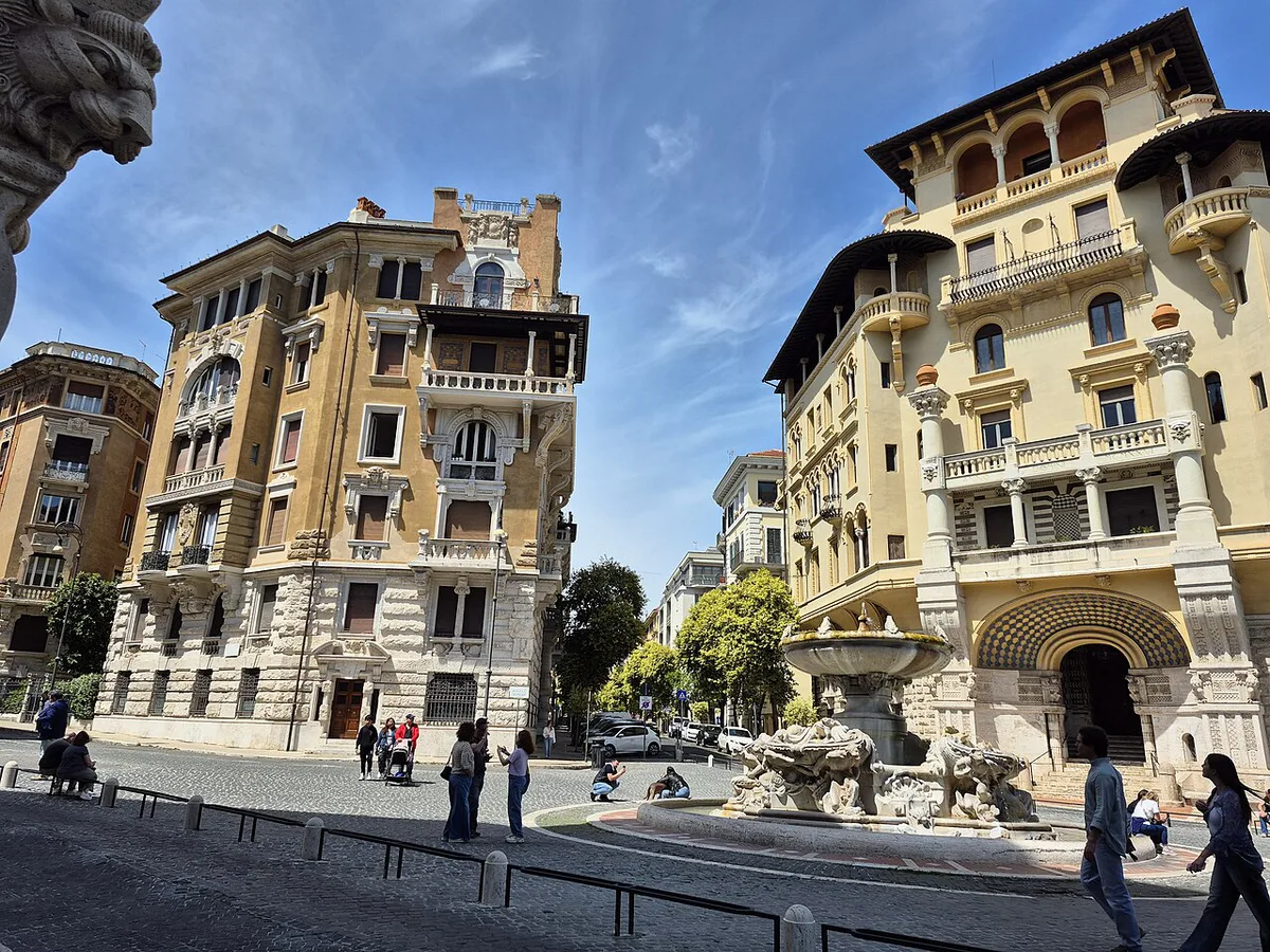 Piazza Mincio Rome, Rome, Italy — 1