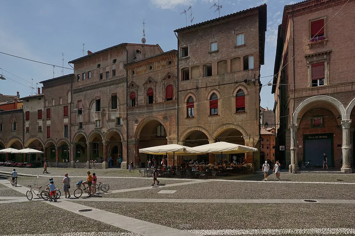 Medieval brick churches and courtyard of the Sette Chiese complex in Piazza Santo Stefano, Bologna — 1